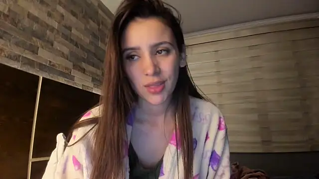 alicewilloww online show from December 3, 2024, 3:04 am