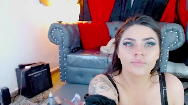 misslombana online show from April 10, 2026, 3:35 am