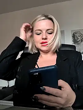 Ladykaos online show from October 30, 2025, 1:31 pm