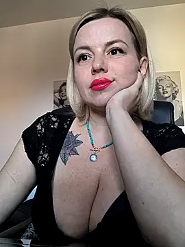 Ladykaos online show from October 7, 2025, 11:00 am