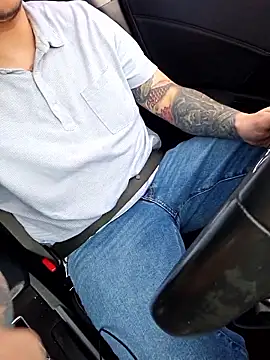 MrBiggBallz online show from January 14, 2026, 9:40 pm