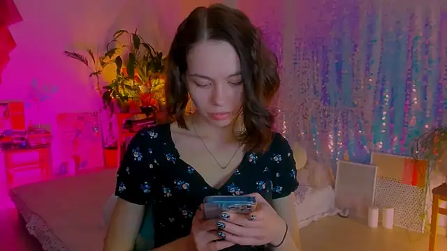 poli   online show from March 3, 2025, 12:12 am