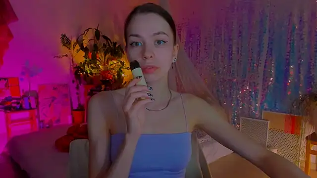 poli   online show from March 11, 2025, 9:37 pm