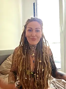Mira-Grey89 online show from June 15, 2026, 1:22 pm