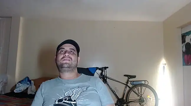 Snapshot of alphaswitchard chatting on March 19, 2025, 3:20 am alphaswitchard online show from March 19, 2025, 3:20 am