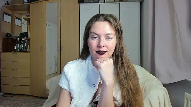 Snapshot of Rolla_Coaster chatting on February 18, 2026, 10:17 pm Rolla Coaster online show from February 18, 2026, 10:17 pm