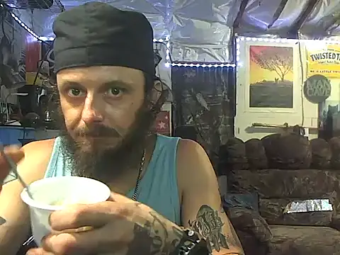 CloudDadddyyy420 online show from September 26, 2025, 1:51 pm