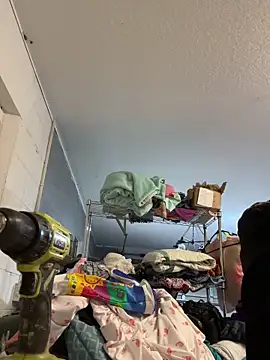 CloudDadddyyy420 online show from February 28, 2025, 8:53 am