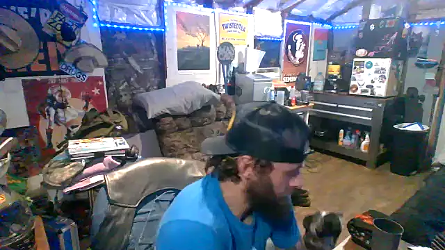 CloudDadddyyy420 online show from October 10, 2025, 8:31 pm