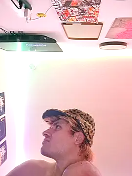 TheGAPEgatsby92 online show from September 28, 2025, 11:28 am