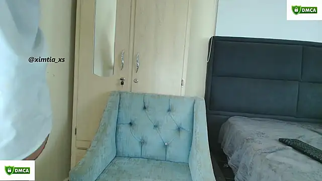 ximtia xs online show from November 18, 2025, 2:53 pm