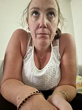 Snapshot of Wisie_Cutie chatting on September 22, 2025, 2:23 pm Wisie Cutie online show from September 22, 2025, 2:23 pm