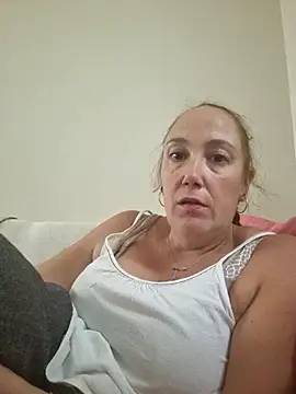 Snapshot of Wisie_Cutie chatting on September 15, 2025, 2:39 pm Wisie Cutie online show from September 15, 2025, 2:39 pm