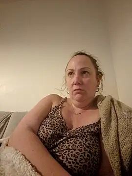 Snapshot of Wisie_Cutie chatting on March 4, 2025, 10:16 pm Wisie Cutie online show from March 4, 2025, 10:16 pm