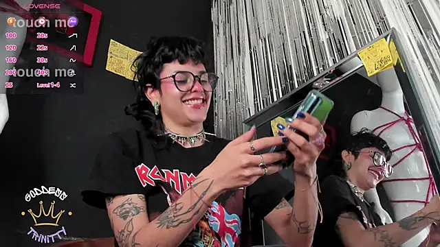 Snapshot of trinitty chatting on October 7, 2025, 12:50 pm trinitty online show from October 7, 2025, 12:50 pm