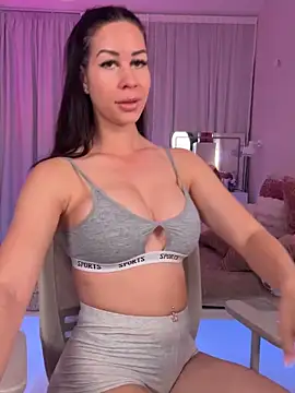 Meliazz online show from April 15, 2026, 6:12 pm