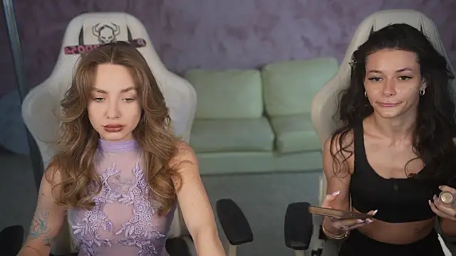 Kisasolo online show from April 23, 2026, 6:42 pm