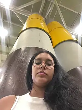 Annya-sweet online show from March 11, 2025, 5:57 pm