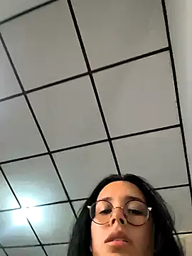 Annya-sweet online show from December 13, 2025, 8:04 pm