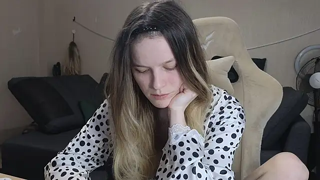 Nate   online show from December 1, 2025, 2:56 am