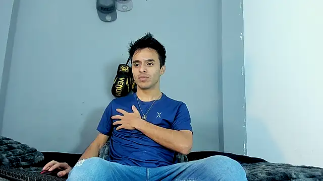 Snapshot of x_Harold_x_ chatting on December 3, 2025, 7:46 pm x Harold x online show from December 3, 2025, 7:46 pm