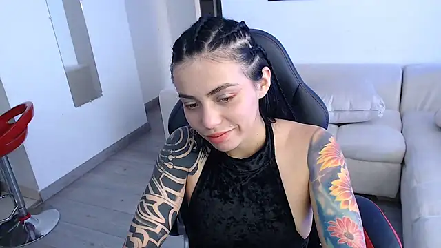 Snapshot of i_am_nina_ chatting on March 7, 2025, 9:27 pm i am nina online show from March 7, 2025, 9:27 pm