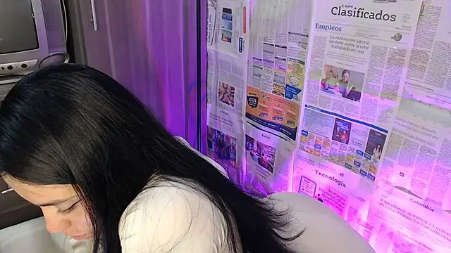 Snapshot of i_am_nina_ chatting on March 1, 2025, 2:04 am i am nina online show from March 1, 2025, 2:04 am