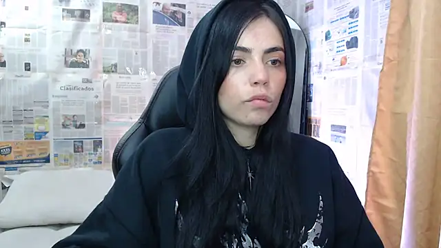 Snapshot of i_am_nina_ chatting on September 28, 2025, 10:50 pm i am nina online show from September 28, 2025, 10:50 pm