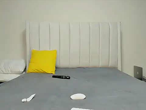  heavenlysent online show from October 10, 2025, 4:24 am