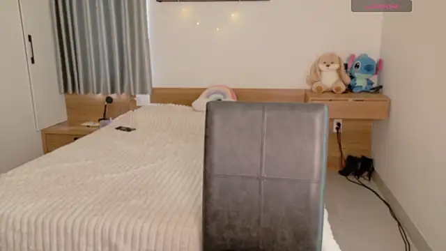 RedFires online show from September 19, 2025, 5:22 am