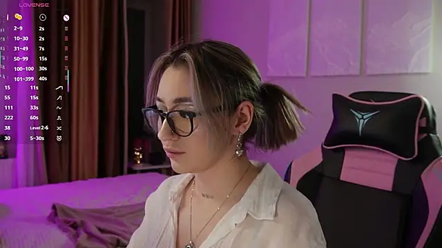 Fiona-Love online show from January 14, 2026, 5:27 pm