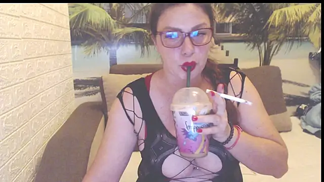 Queen  Natasha online show from September 24, 2025, 8:48 pm