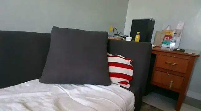 Snapshot of Prettybecs chatting on February 8, 2025, 12:28 pm Prettybecs online show from February 8, 2025, 12:28 pm