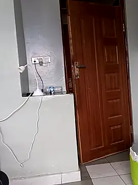 Snapshot of Prettybecs chatting on February 13, 2025, 4:32 am Prettybecs online show from February 13, 2025, 4:32 am