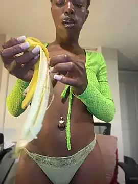 wishwashhy22 online show from April 13, 2026, 3:38 pm