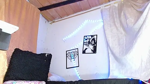 angel bonbom online show from October 1, 2025, 5:28 pm