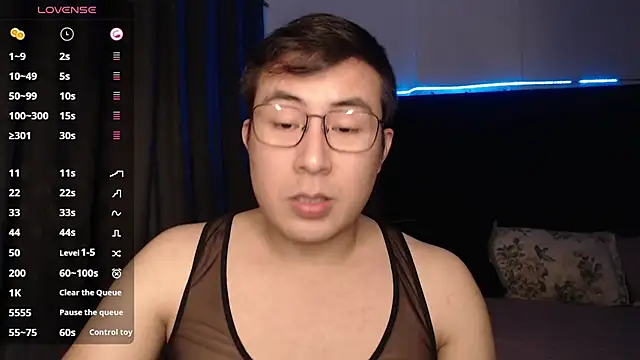 andrewmhilton  online show from November 21, 2025, 5:50 am