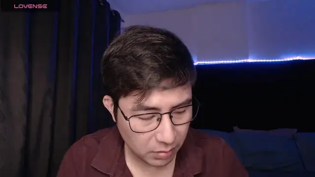 andrewmhilton  online show from March 13, 2026, 5:34 am