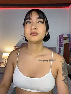  Tammyy online show from November 4, 2025, 1:37 pm