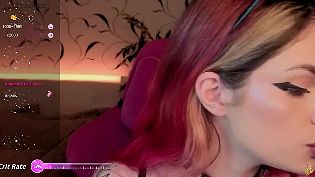 BratzieDarsie online show from December 1, 2025, 10:49 am