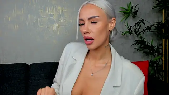 Bailey Rush online show from March 13, 2025, 12:02 pm