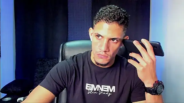 jhonnysnow17 online show from January 13, 2026, 3:16 pm