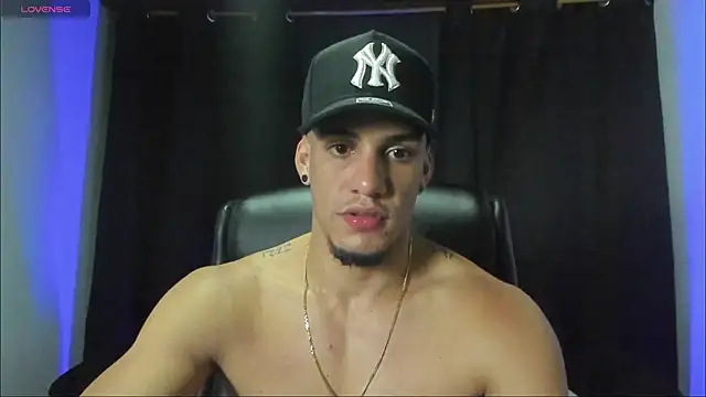 Snapshot of jhonnysnow17 chatting on September 12, 2025, 7:08 am jhonnysnow17 online show from September 12, 2025, 7:08 am