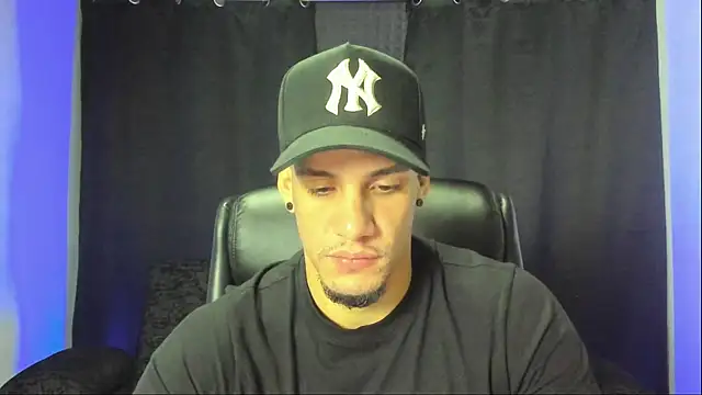 Snapshot of jhonnysnow17 chatting on September 19, 2025, 1:20 am jhonnysnow17 online show from September 19, 2025, 1:20 am