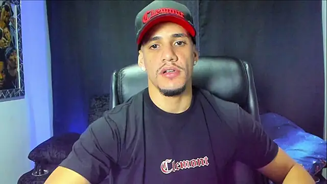 Snapshot of jhonnysnow17 chatting on November 30, 2025, 1:06 am jhonnysnow17 online show from November 30, 2025, 1:06 am