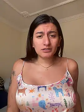 Snapshot of ari_artis chatting on June 19, 2026, 6:25 pm ari artis online show from June 19, 2026, 6:25 pm