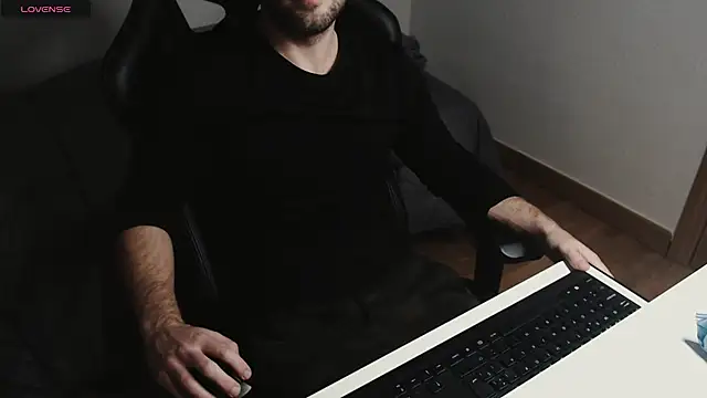 cutehairymacho online show from March 3, 2025, 1:17 am