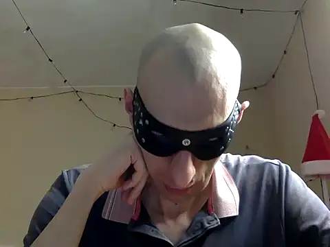 HandsomeAlfie online show from December 18, 2024, 12:18 pm