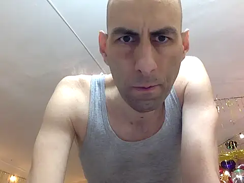 HandsomeAlfie online show from March 9, 2026, 2:04 am