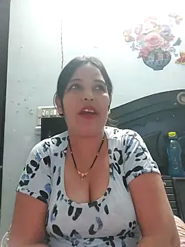 Poojabhabi101 online show from March 1, 2026, 6:24 am